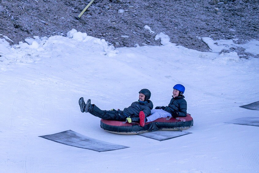 tweens snow tubing in tekapo