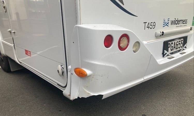 1EE2CB6F Damage 2