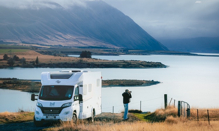 CTrahan_RStewart_TwinKing_RuralLakeTekapo_3