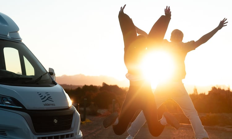 Manapouri sun with Wilderness