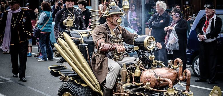 Steampunk Parade Thames of the Artbeat Spring Festival