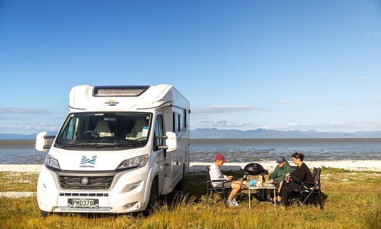 Waharau Regional Park - spring