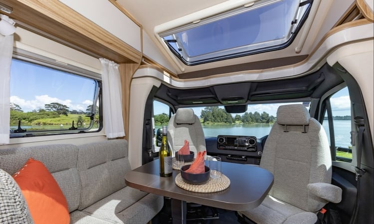 Interior-design-layout-motorhome