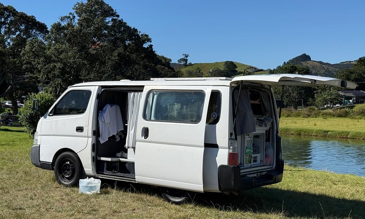 Sleepervan doors open