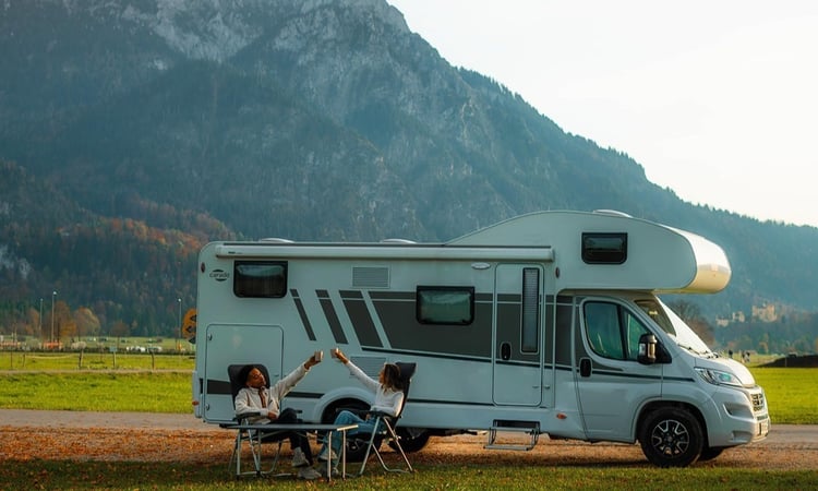 _carado-imagebank-data_VE_Overcab_A464_no castle (1)