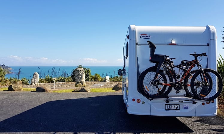 Raglan motorhome