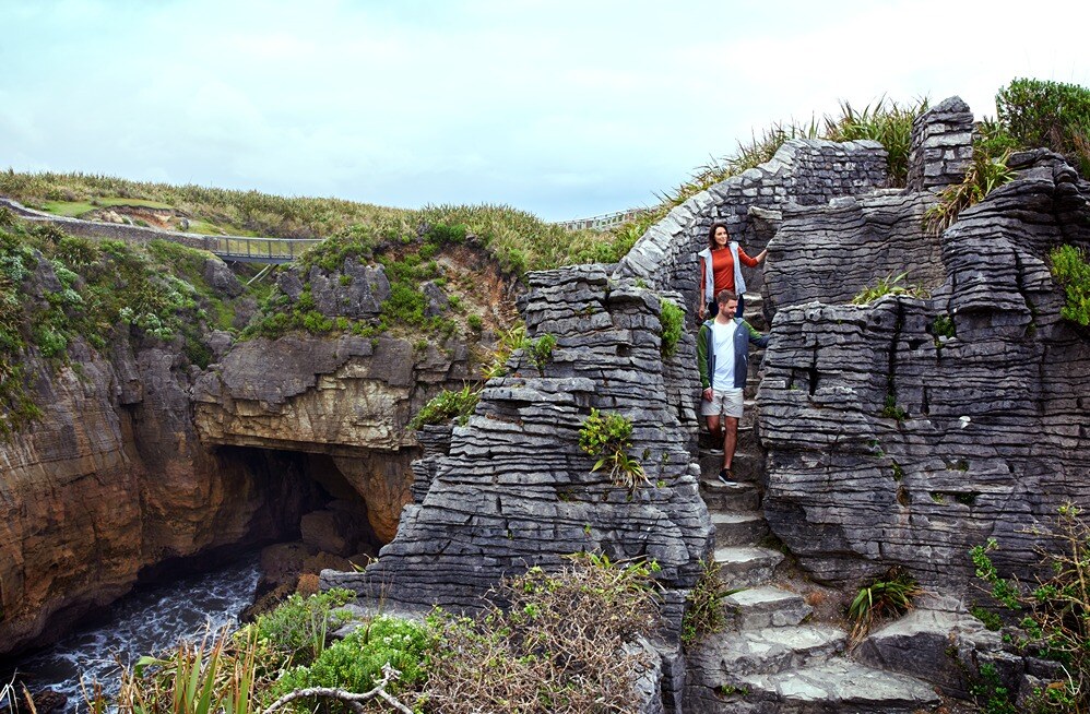 Couple at pancake rocks