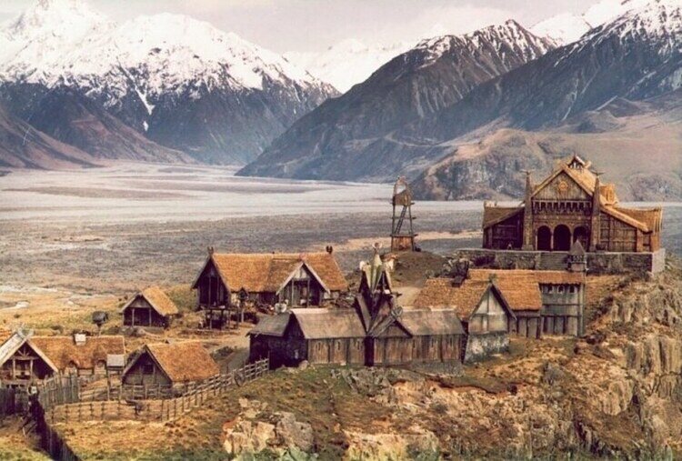 Edoras (Mount Sunday)