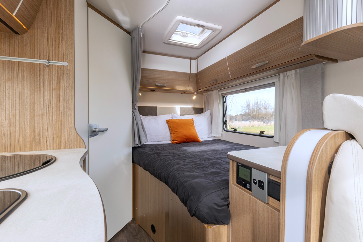 Ready-made bed in a Compact for 2