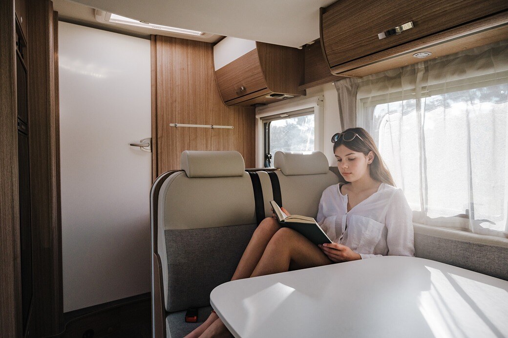 Privacy door in the King/Twin for 4 Wilderness Motorhome