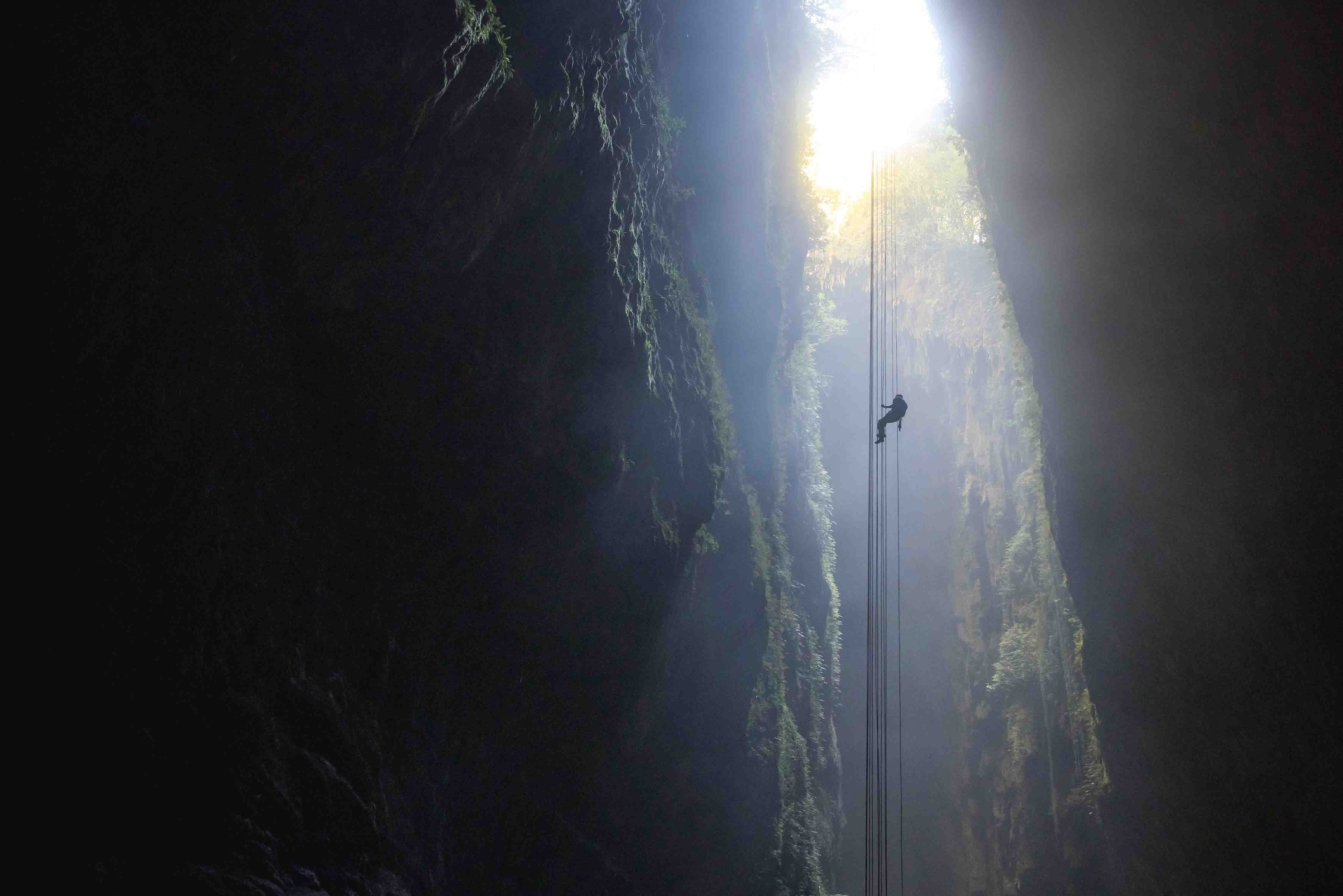 Abseiling Waitomo