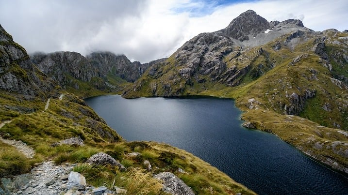 Lake_Harris_Routeburn_Track_New_Zealand_(150252437)